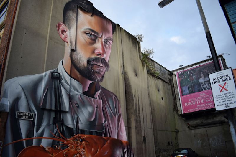 Walking and talking about Belfast's street art