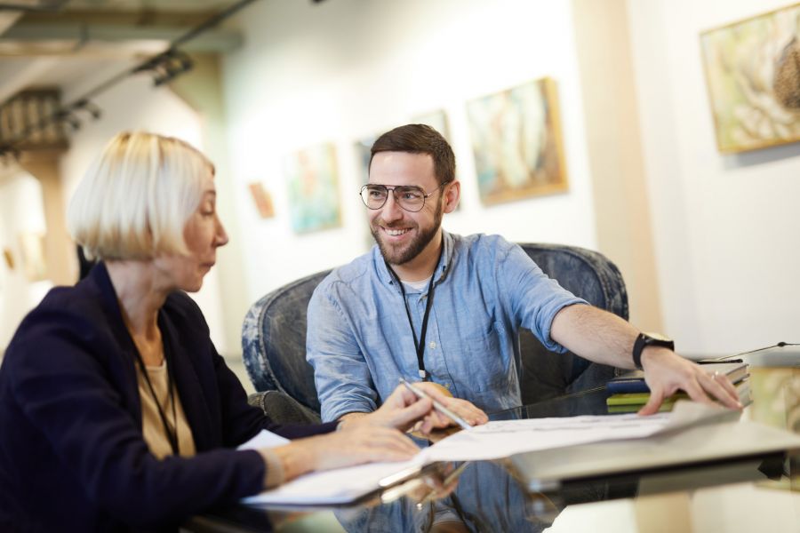 Alumni benefits and services image
