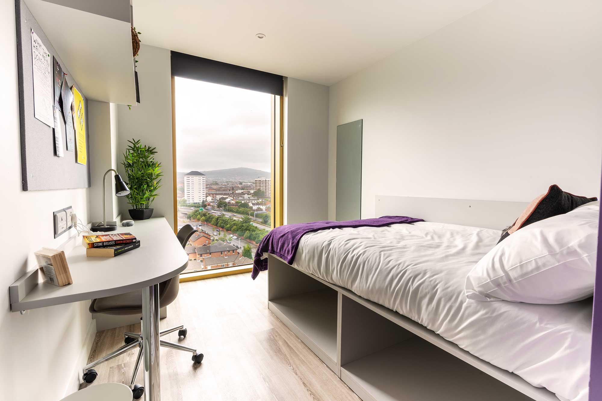Single Ensuite Room