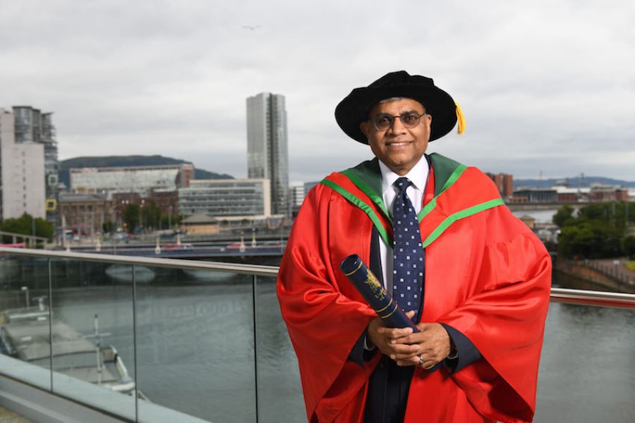 Honorary Graduate: Suren Gupta image