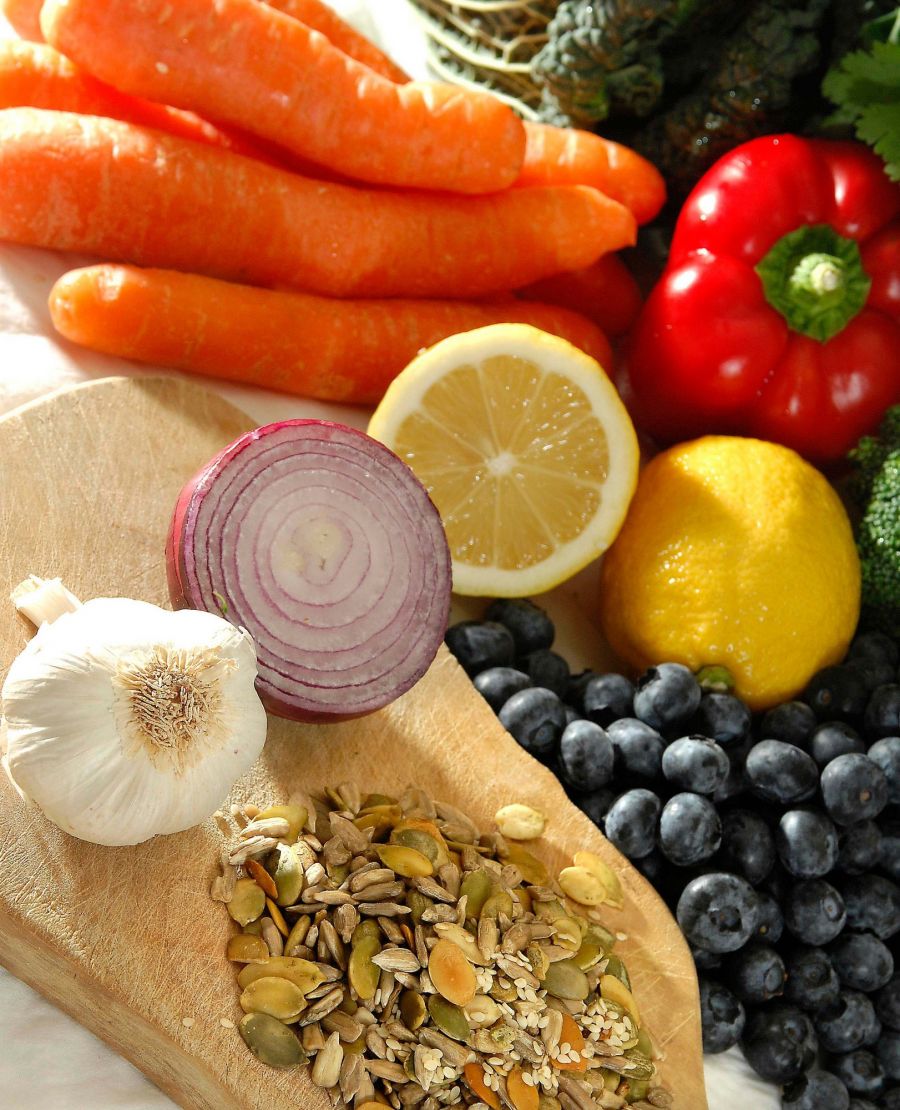 Phytochemicals and gut microbiota in health and disease image