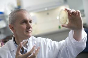 Ulster University research set to combat antibiotic resistance for acne treatment