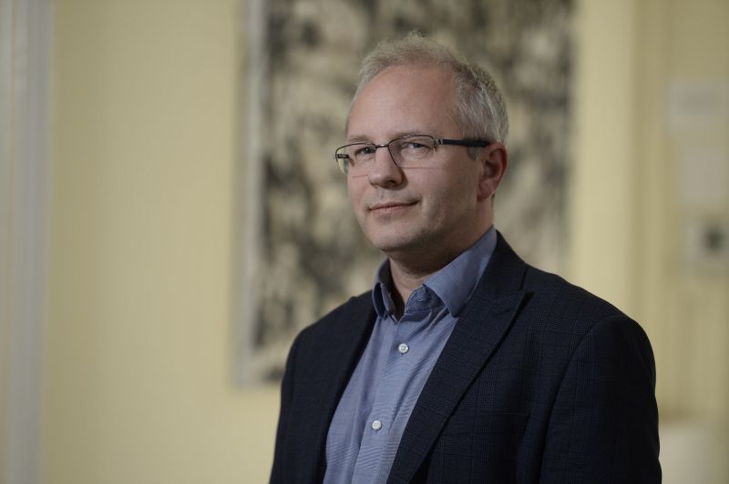 Senior Distinguished Research Fellowship Faculty Award - Prof Rory O’Connell image