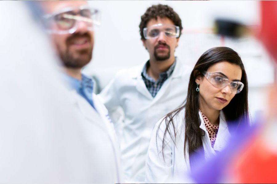 Viral diagnostic testing image