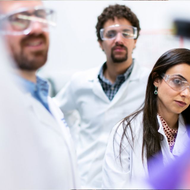 Viral diagnostic testing