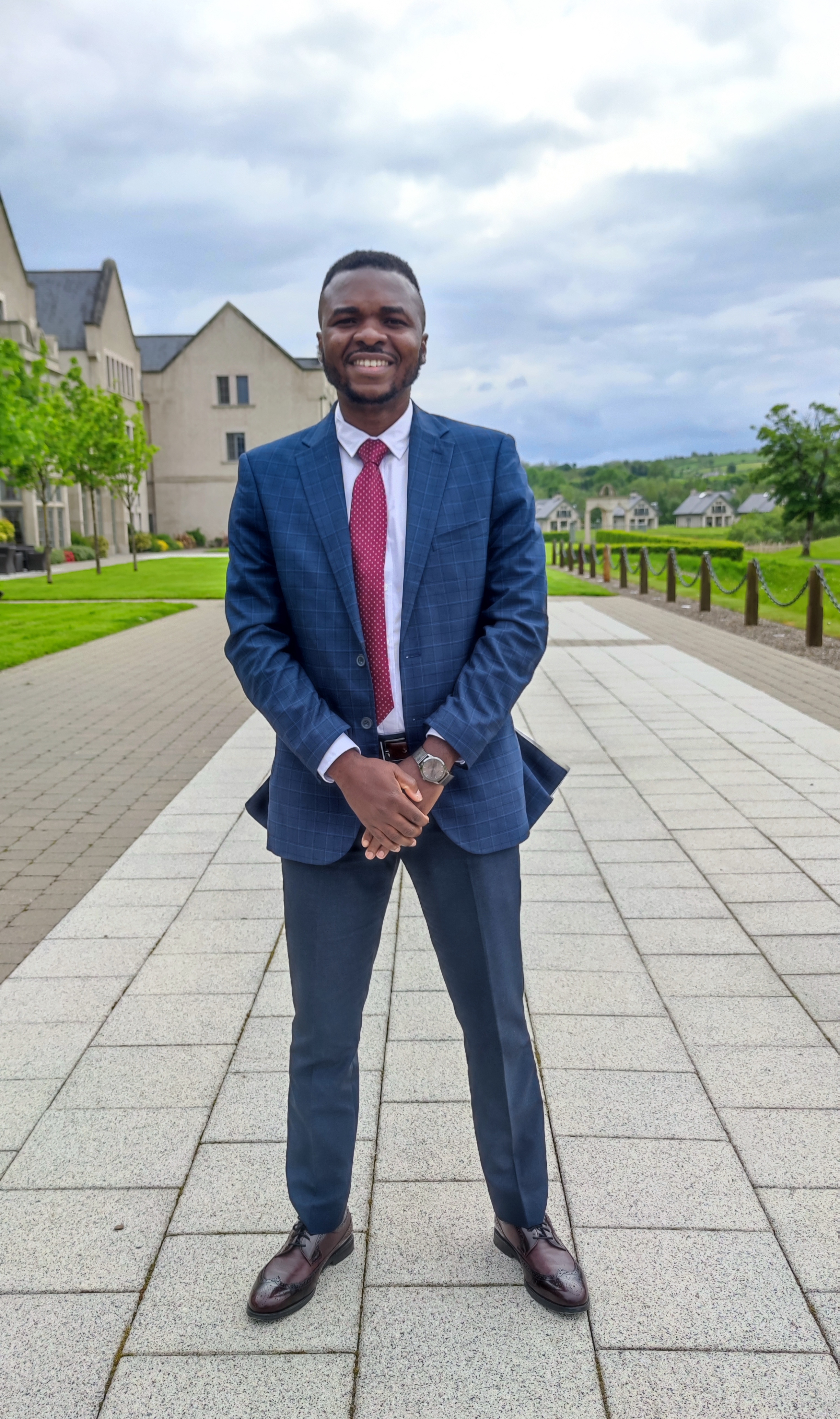 Dr Oluwashina Akinsanmi