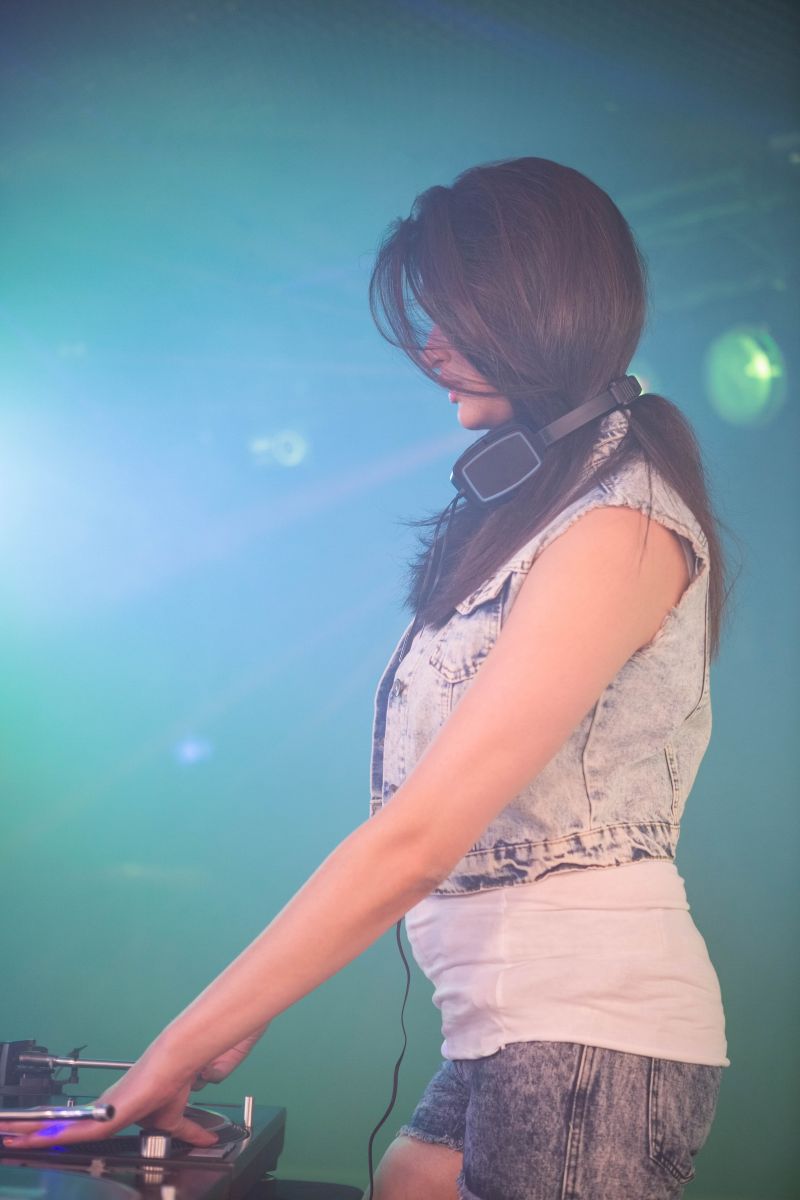 Live Music - Holly Sax & DJ image