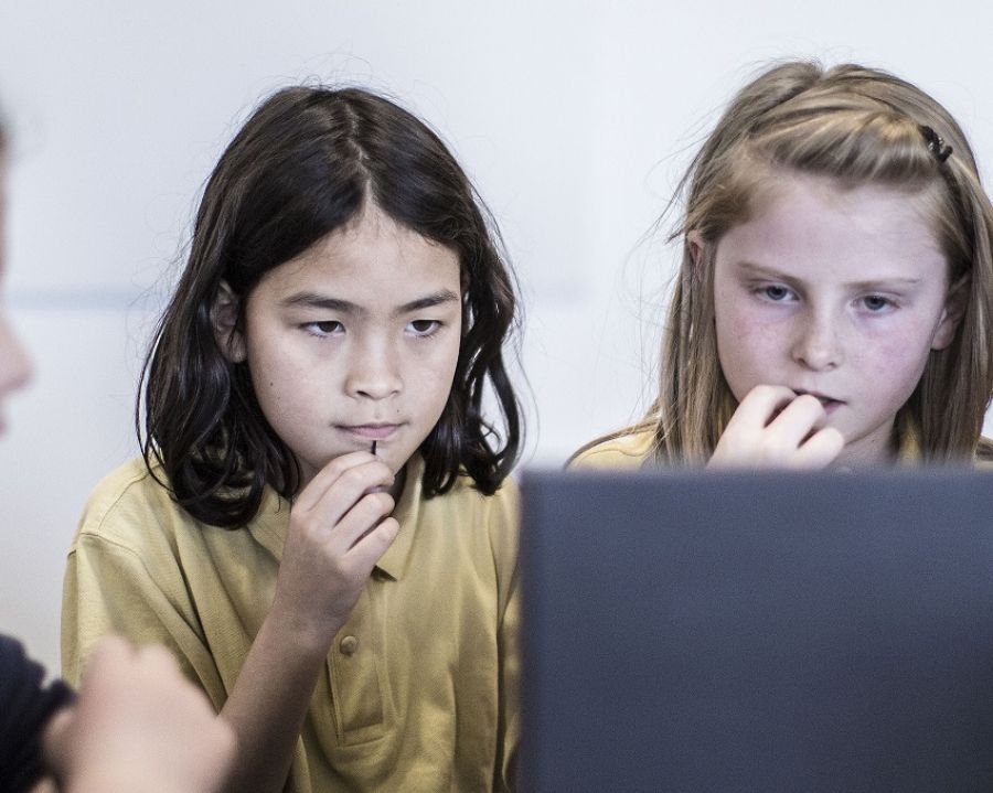 Study finds that TV is key to keeping young adolescents active image