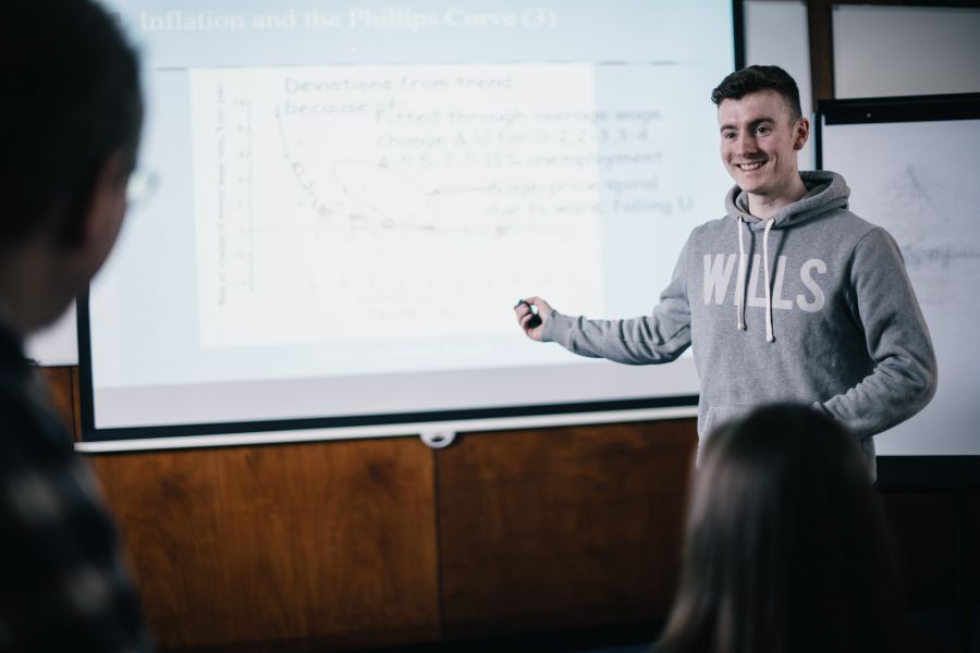 Undergraduate Presentation and Communication Skills image