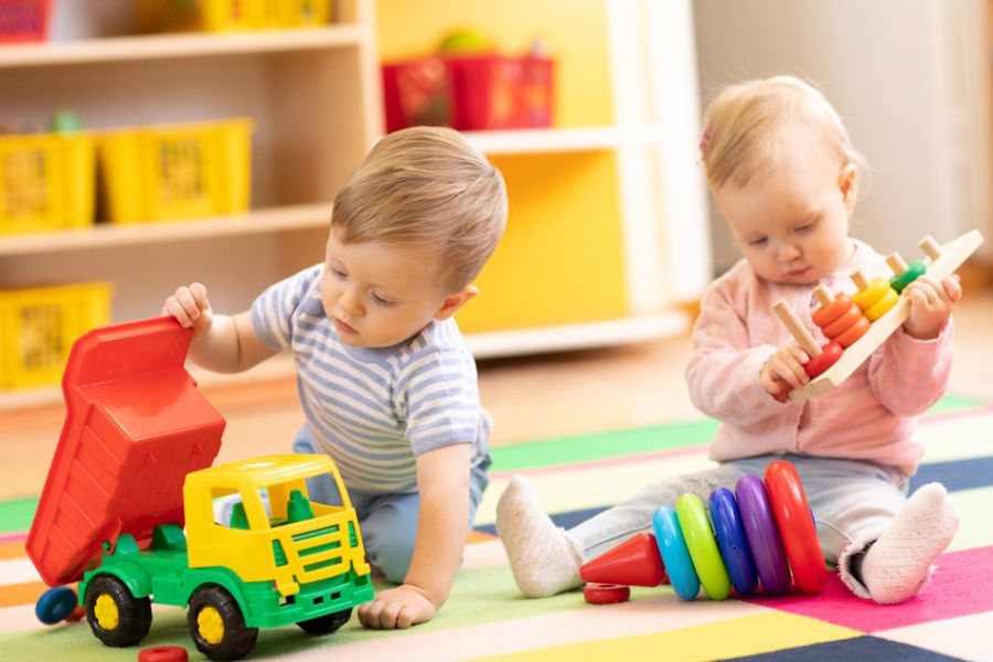 Researchers pilot plans for new national birth cohort study image