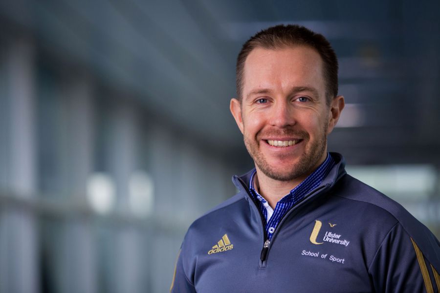 Ulster University’s Dr Mark Matthews to present knee pain research at international webinar image