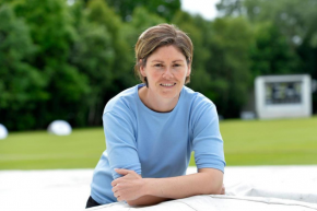 Angela Platt: Sport (Football)