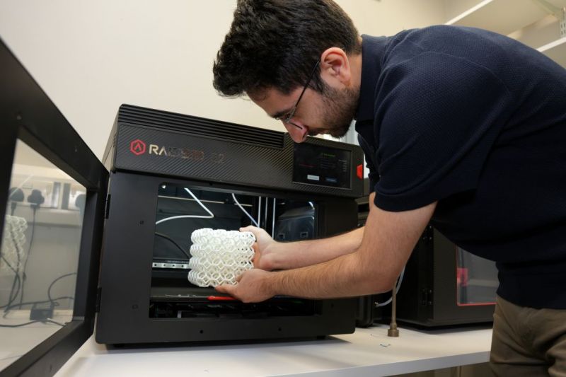 Operator at 3D printer