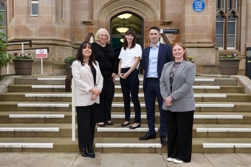 Ulster University and FinTrU announce new partnership to boost financial services talent in the North West image