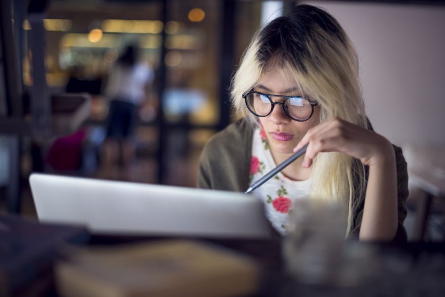 Alice Down the Rabbit Hole: Exploring the Harmful Impacts of Gambling and Digital Gaming on Women  image
