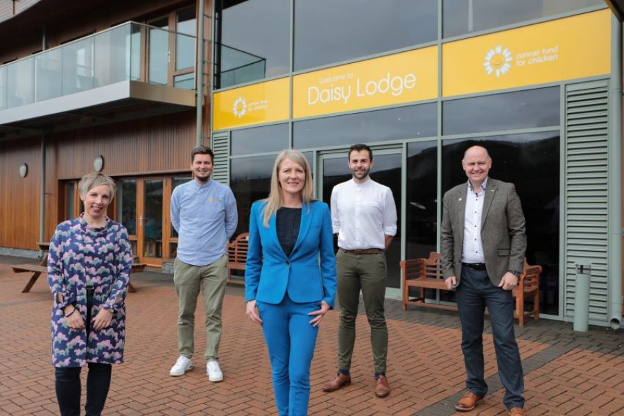‘Don’t forget the children:’ Ulster University research highlights important message for those supporting families with parents suffering from incurable cancer image