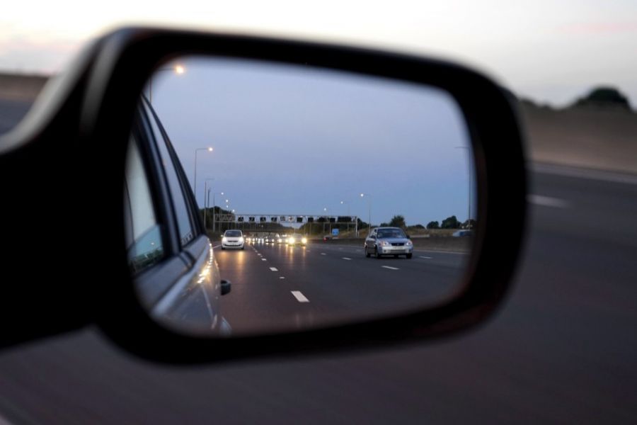 Can you read a number plate from 20m away? image