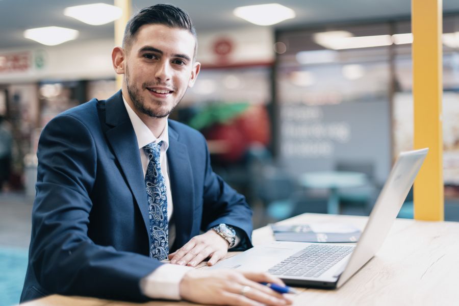 Becoming a LinkedIn Legend (EDGE Award) image