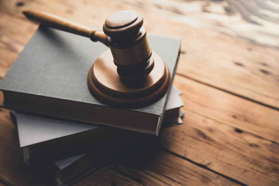 Ulster University Receives £12,000 Grant from The Allen & Overy Foundation for Access to Justice Scholarships image